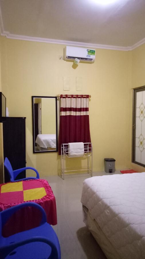 Hotel Sinar Harapan Tano Exterior foto